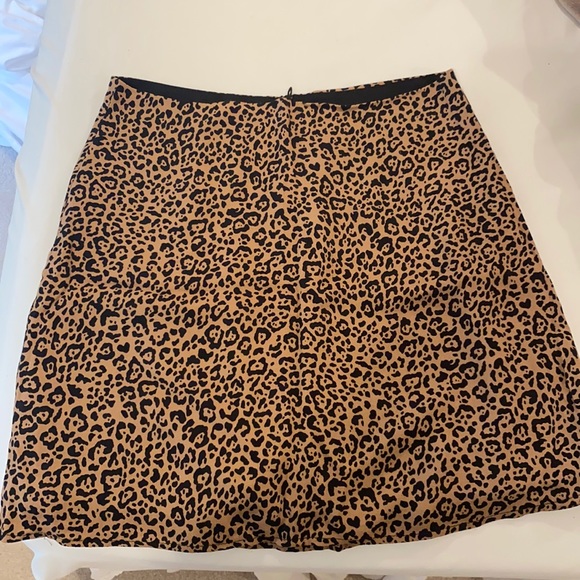 Reformation Skirt - Picture 3 of 4